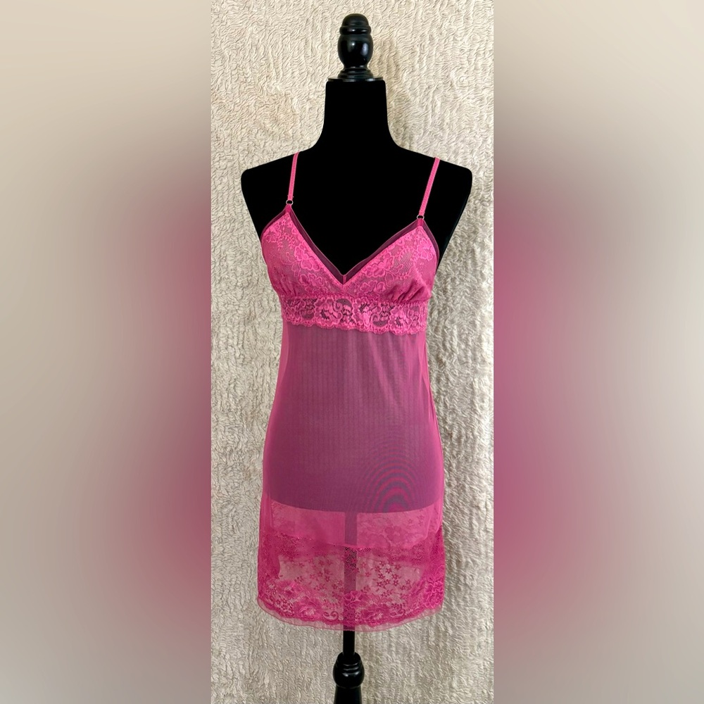 Victoria's Secret y2k Pink Lace See-thru Slip Dress Size Sm 💗